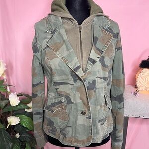 Bubblegum Camo Jacket Size M
